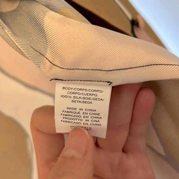 Marc Jacobs 100% silk blouse - Picture 3 of 3